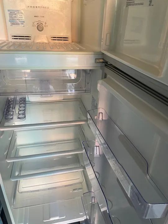 Geladeira Electrolux frost free  - Foto 4