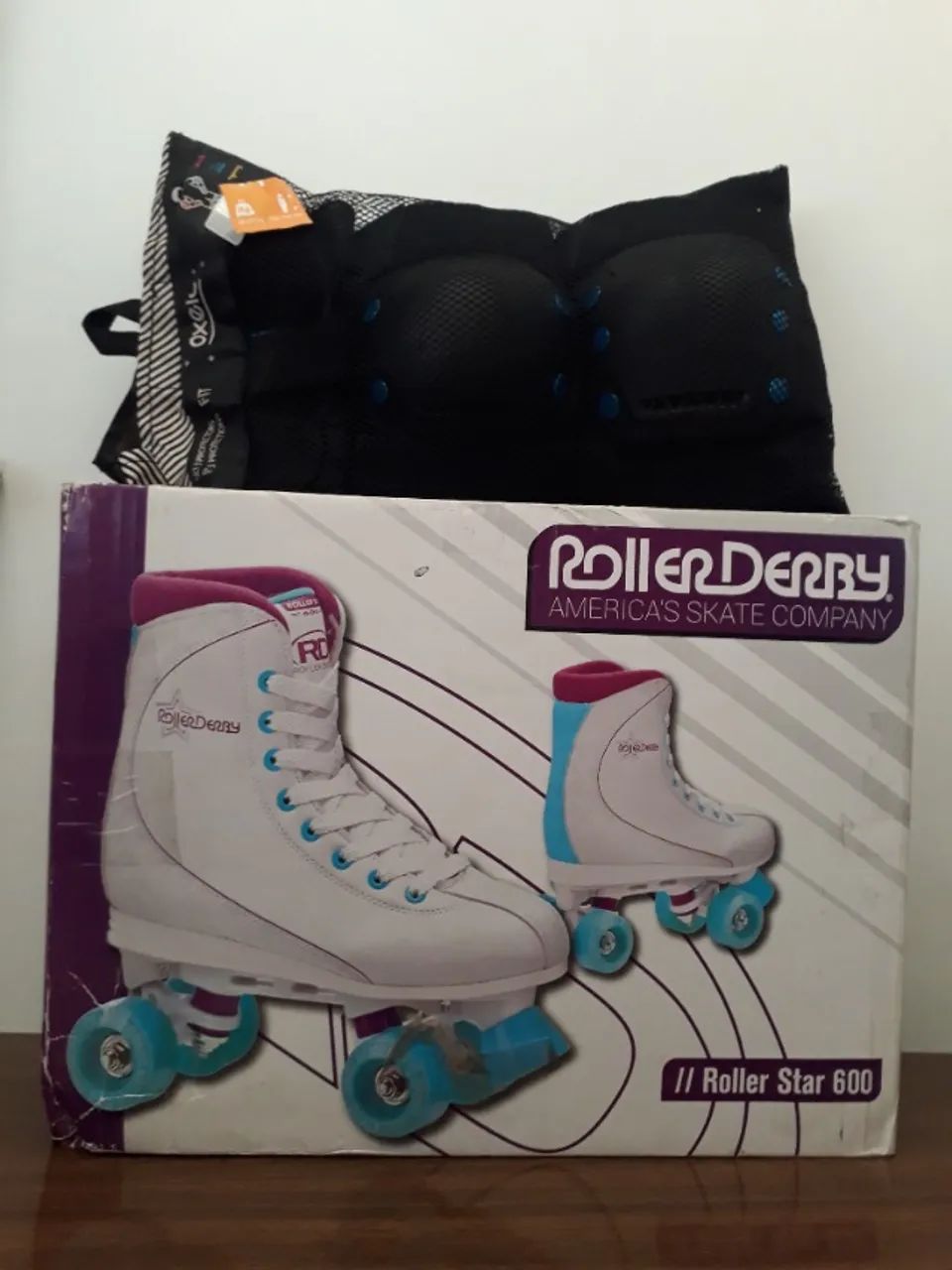 Itens seminovos (Patins e kit acessórios) - Foto 2