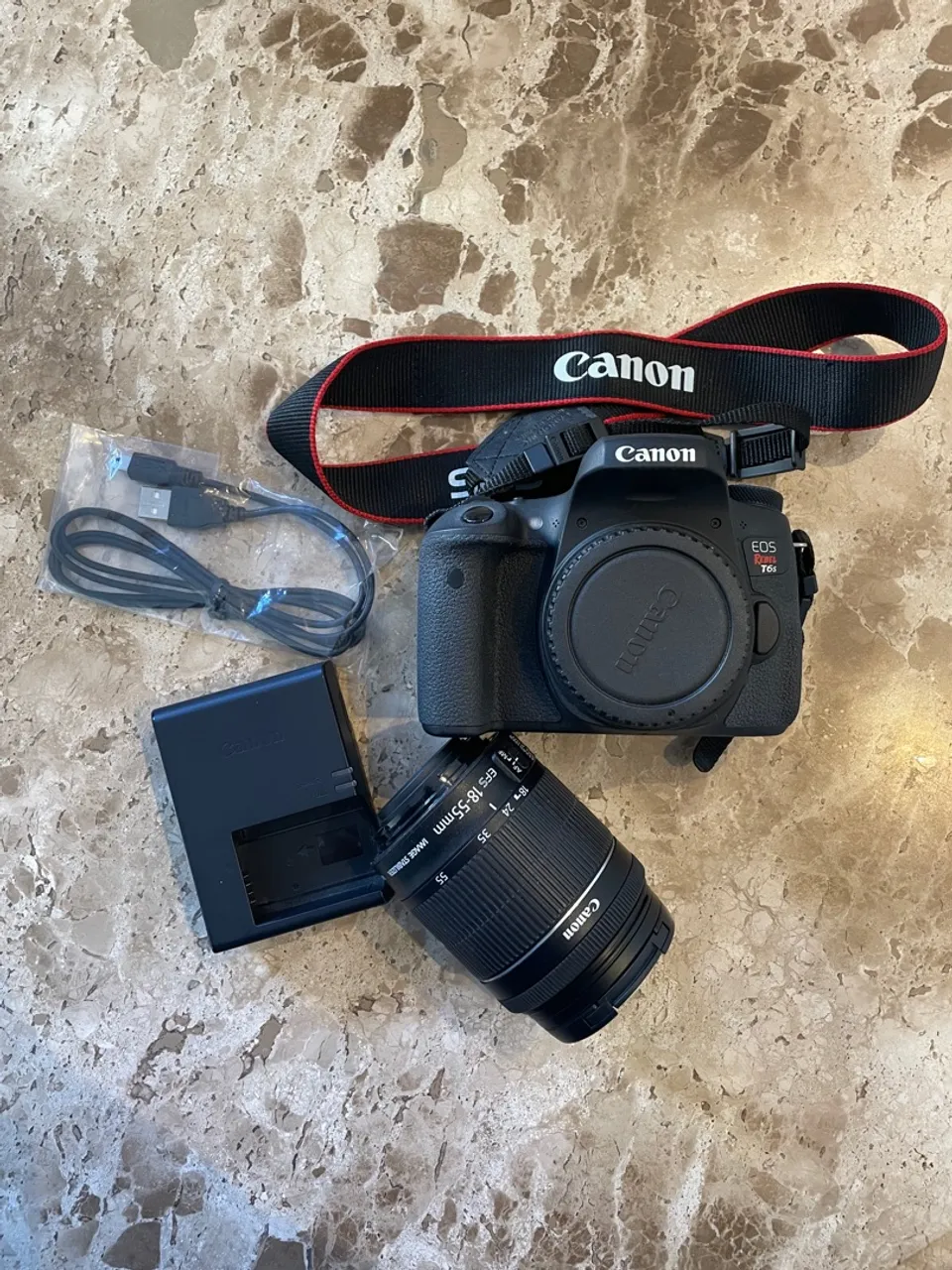 Canon EOS Rebel T6s DSLR com Lente 18-55mm