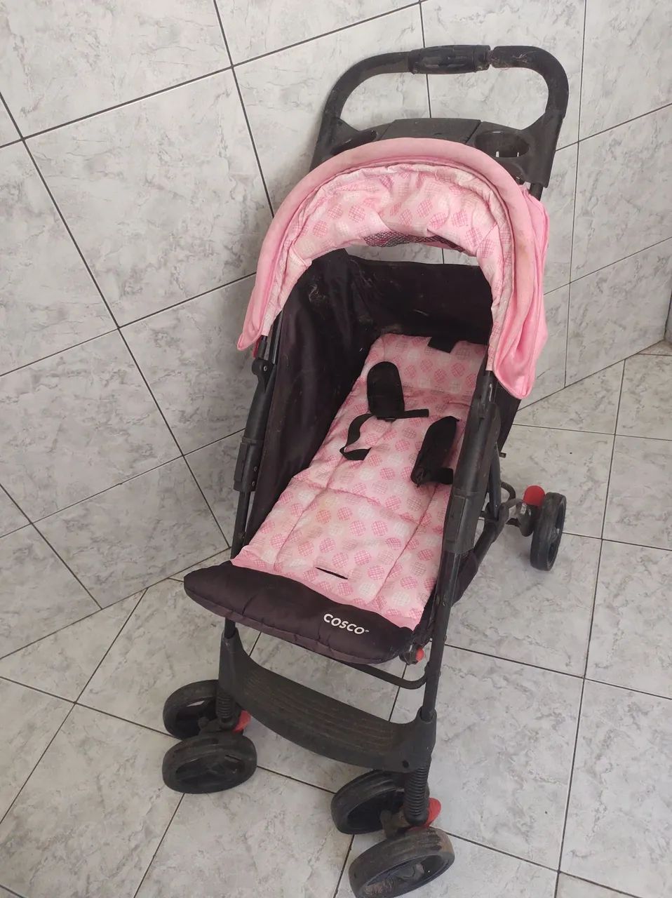 Carrinho de bebê Cosco + bebê conforto