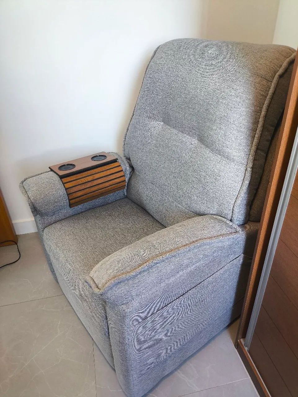 Poltrona reclinável cinza - Foto 2