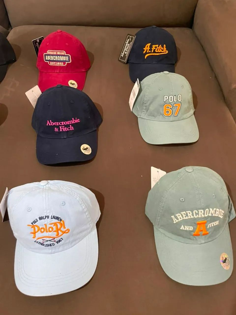 Variados modelos e marcas de bonés! *  * - Foto 3
