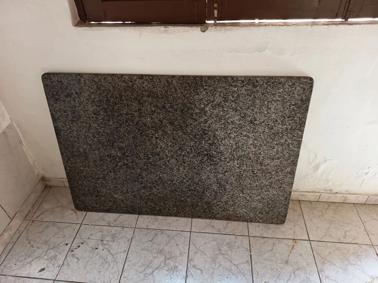 Vendo tampo de granito 80x120.