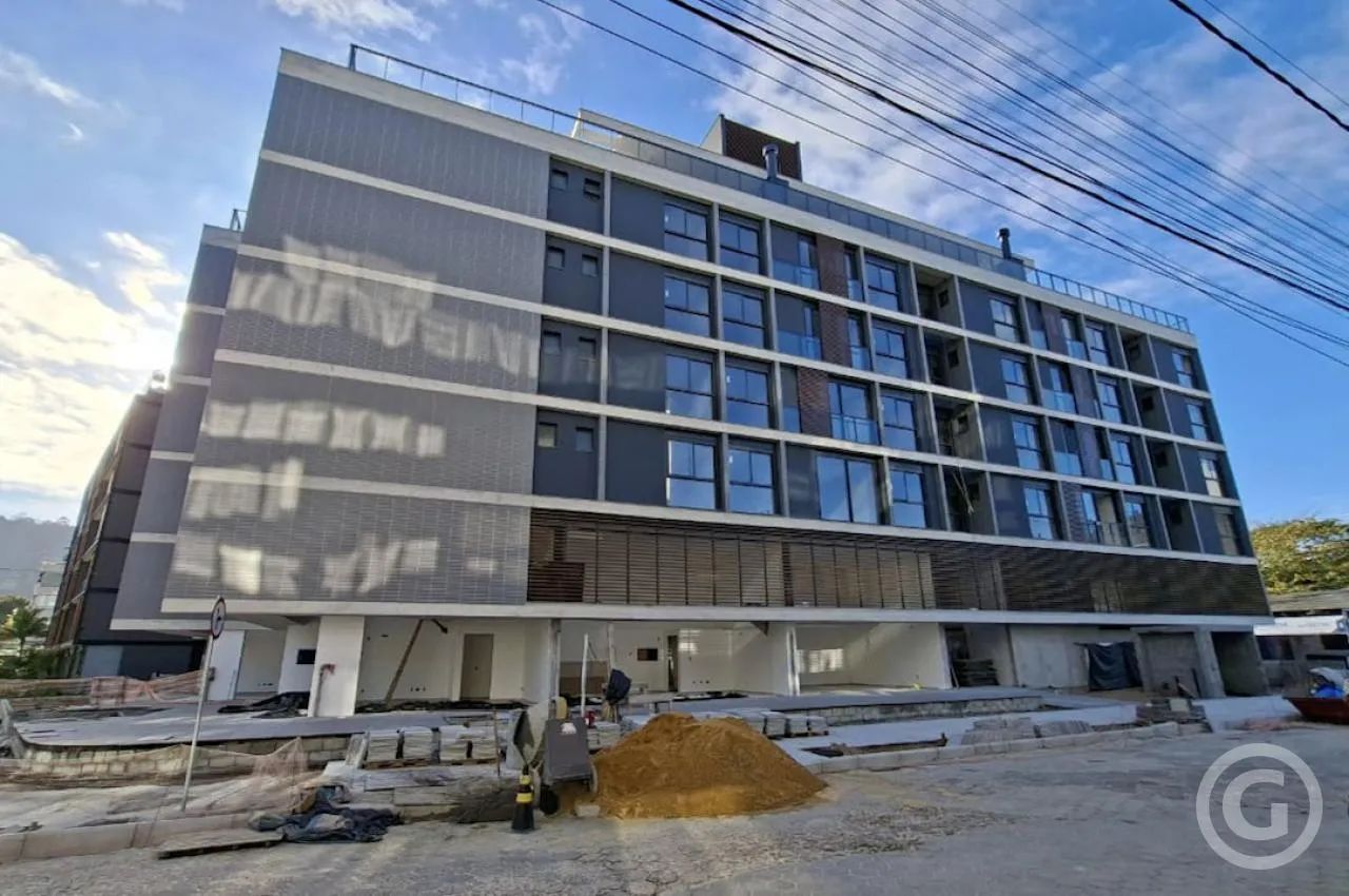 Loja com mezanino e deck em Jurerê, Florianópolis - Foto 2