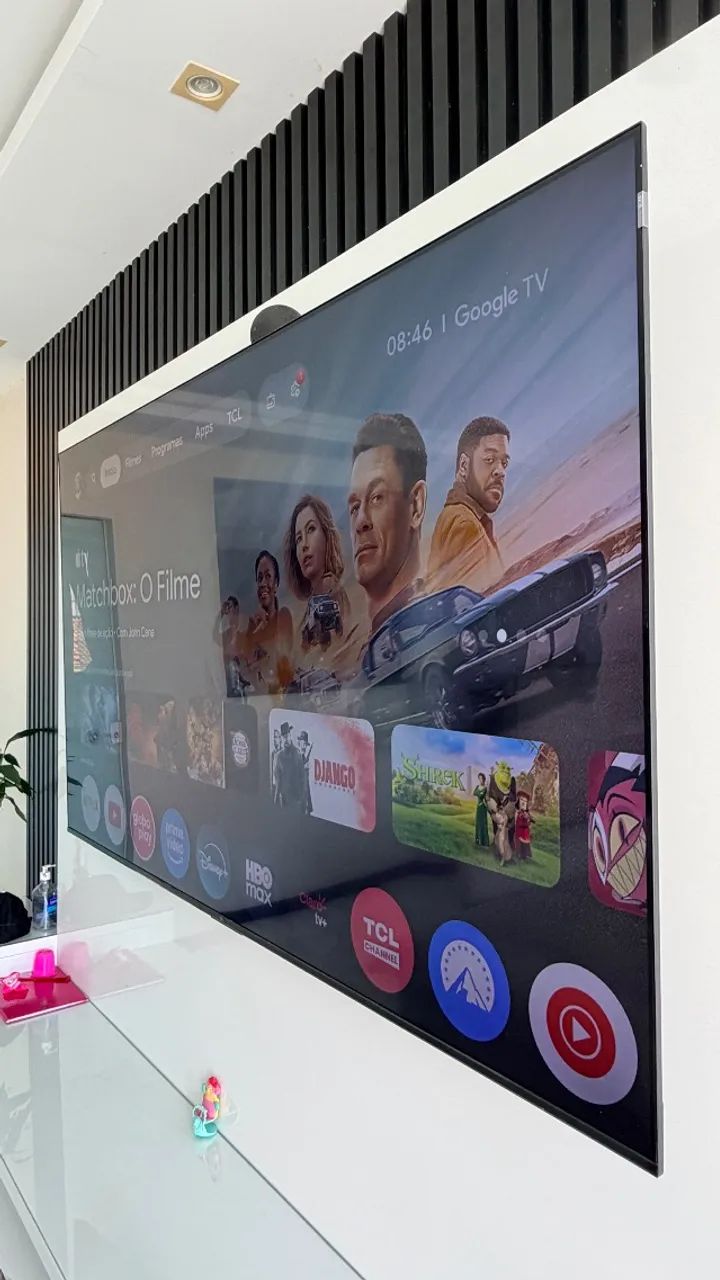 SmartTV ano modelo 2027 Tela Amoled 75 polegadas 3 meses de uso .