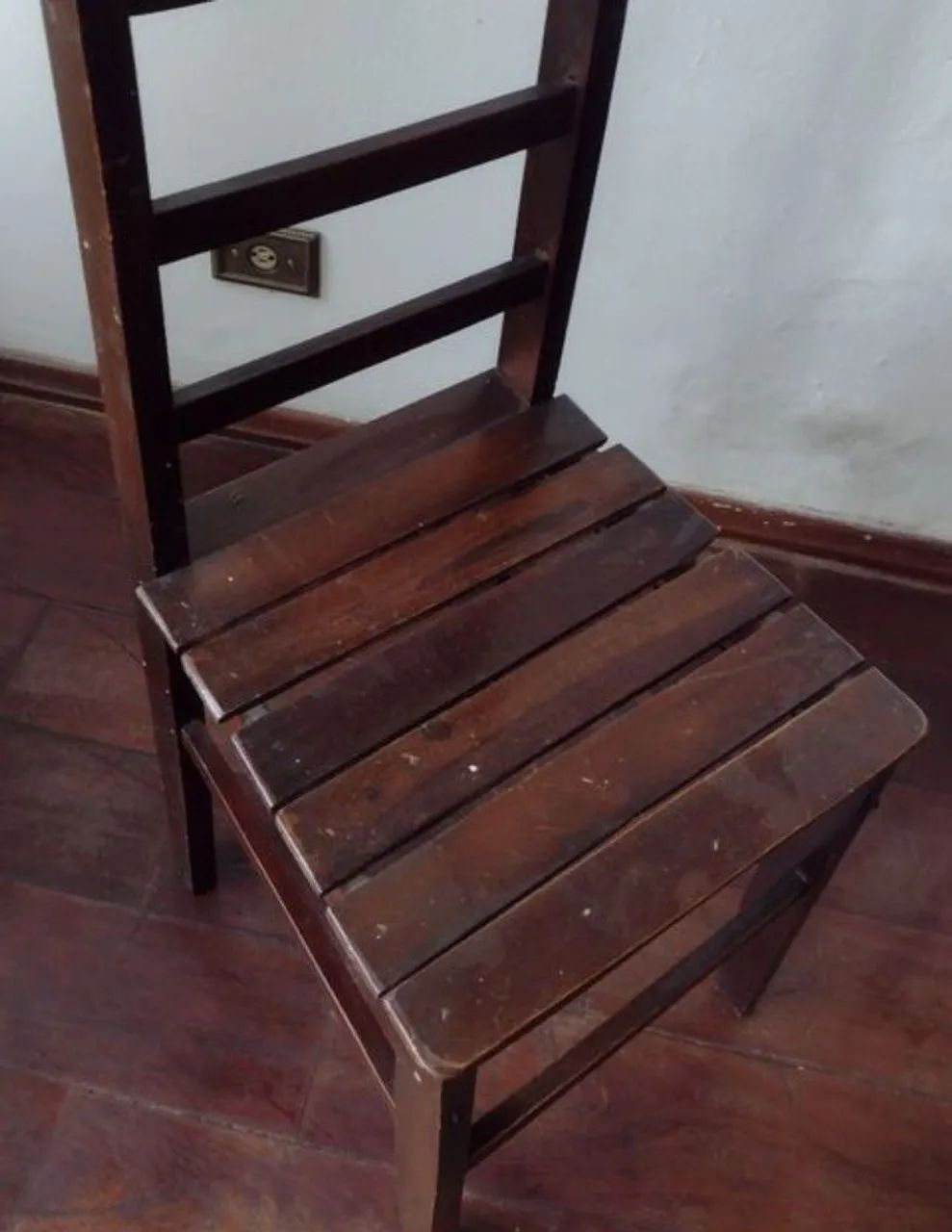 Cadeira de Madeira Maciça Ripada Escolar  - Foto 2