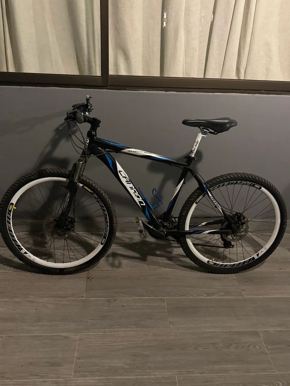 Bicicleta aro 26 Supernova - Foto 2