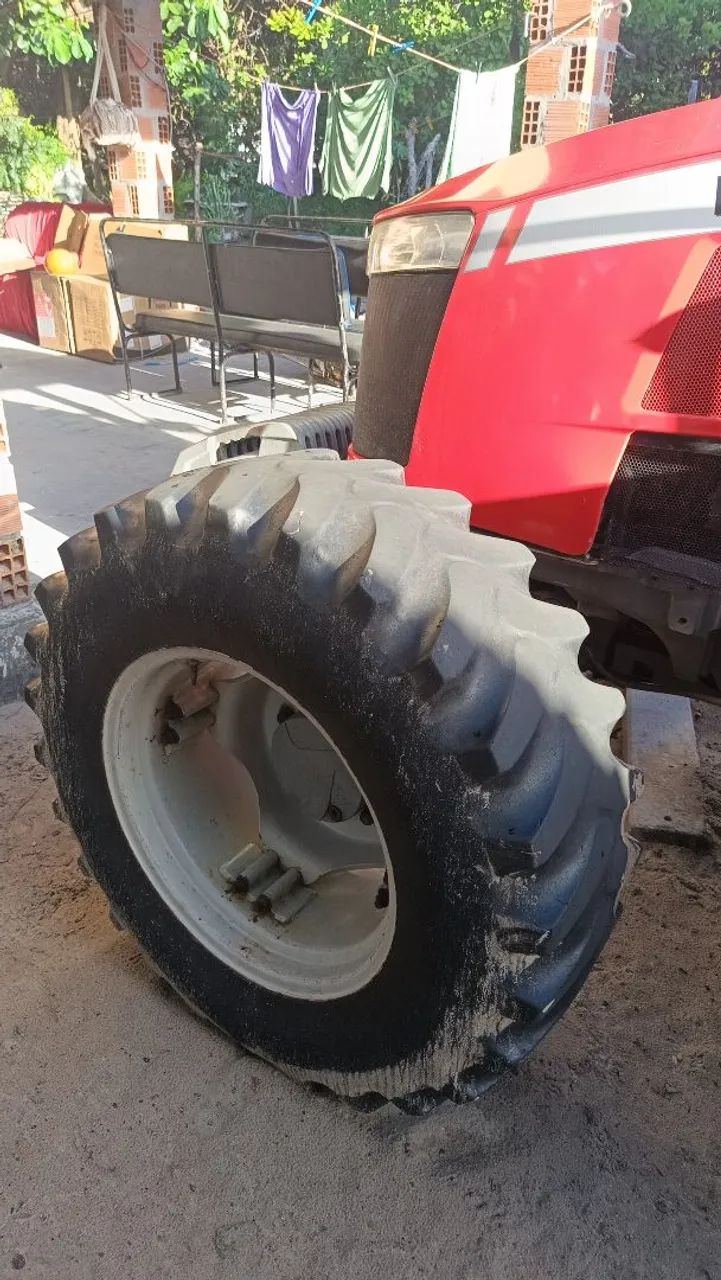 Trator 6711 - Foto 3