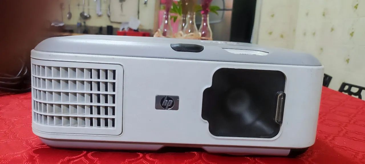 Projetor HP vp6311 com Bolsa e Cabos (Para Conserto / Peças) - Foto 4