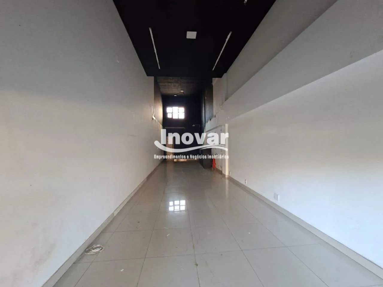 Loja em excelente ponto comercial com aproximadamente 70 m2, 01 bho, 01 copa, Px Academia  - Foto 2