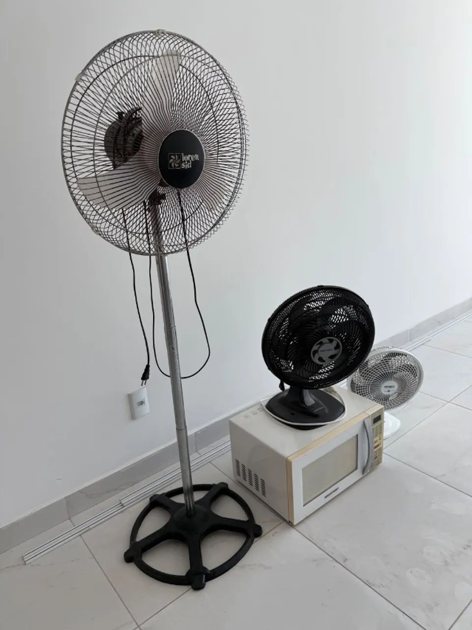 3 ventiladores + microondas  - Foto 2