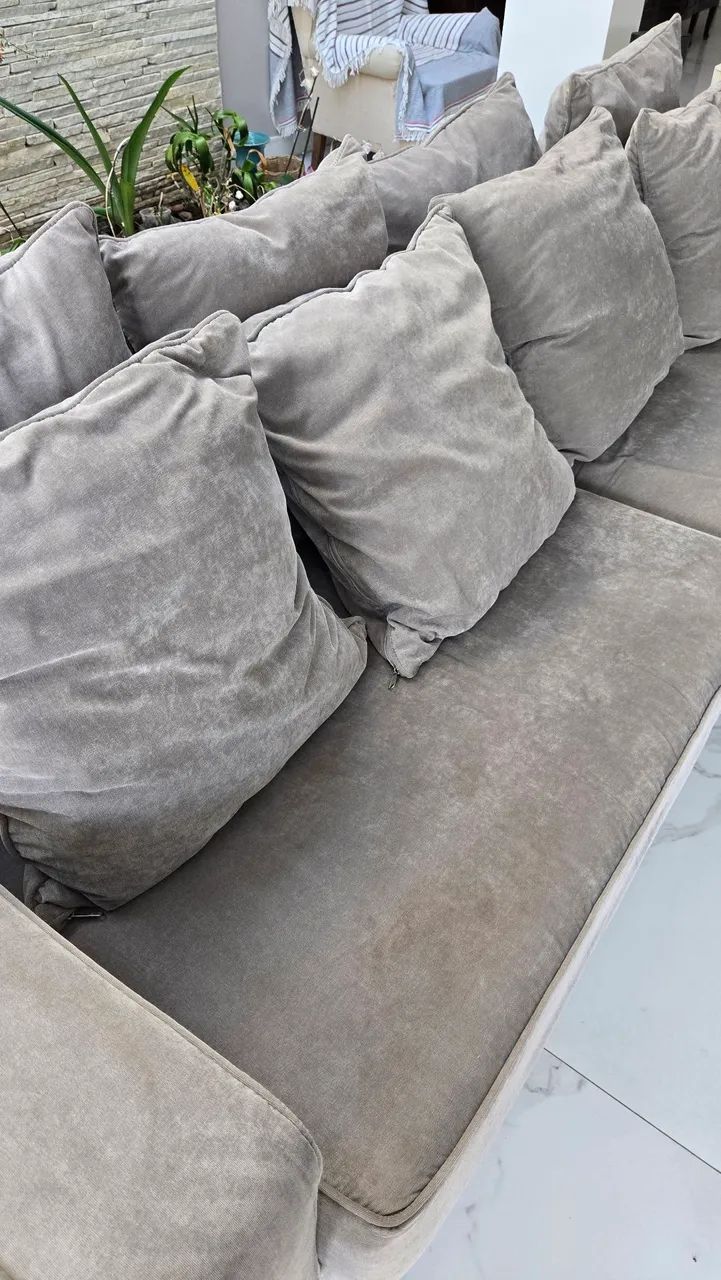 Sofá Breton 4 lugares em chenille cinza - Foto 4