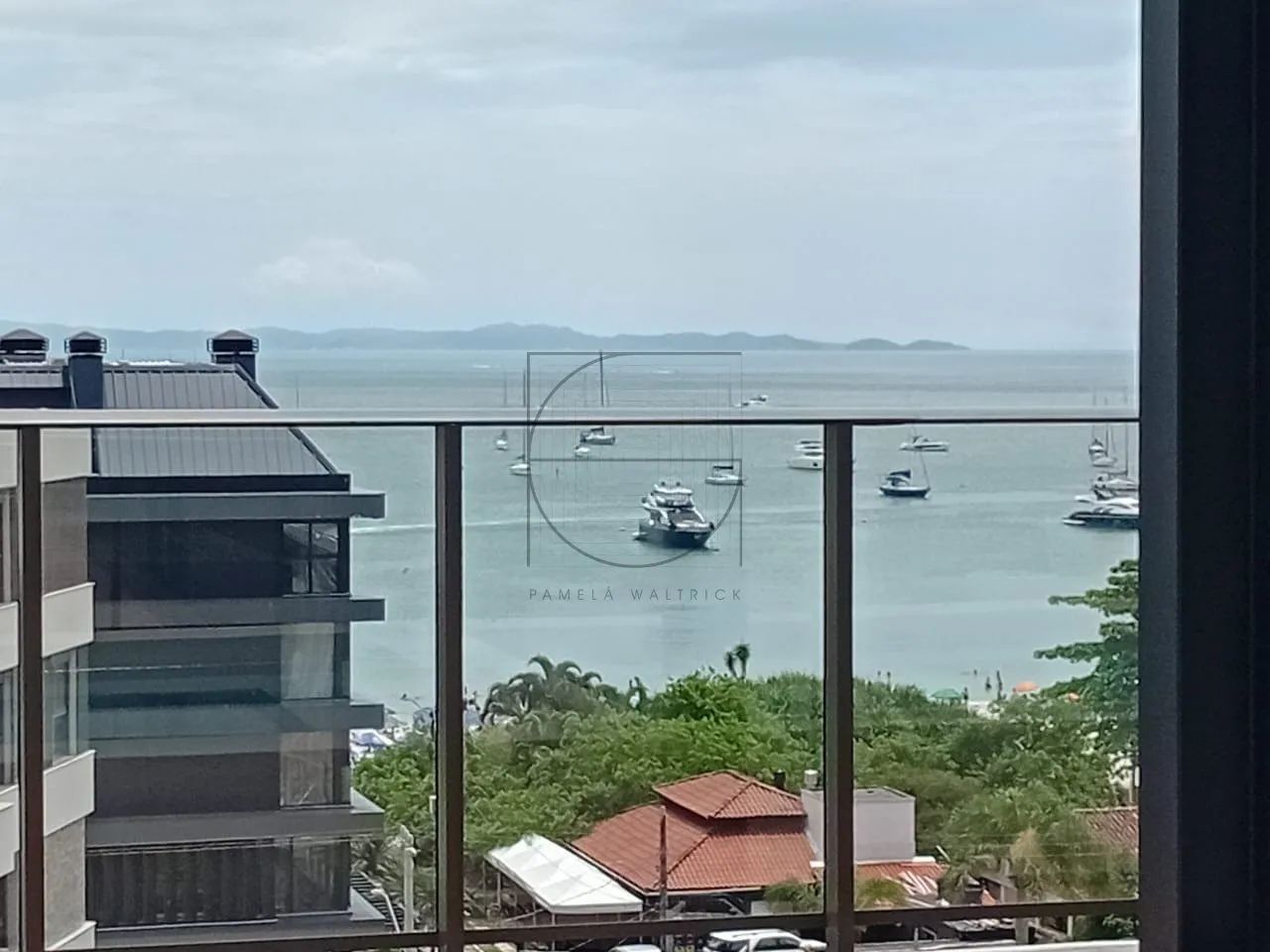 Apartamento com 3 dormitórios e 3 suítes e 4 banheiros - Foto 4