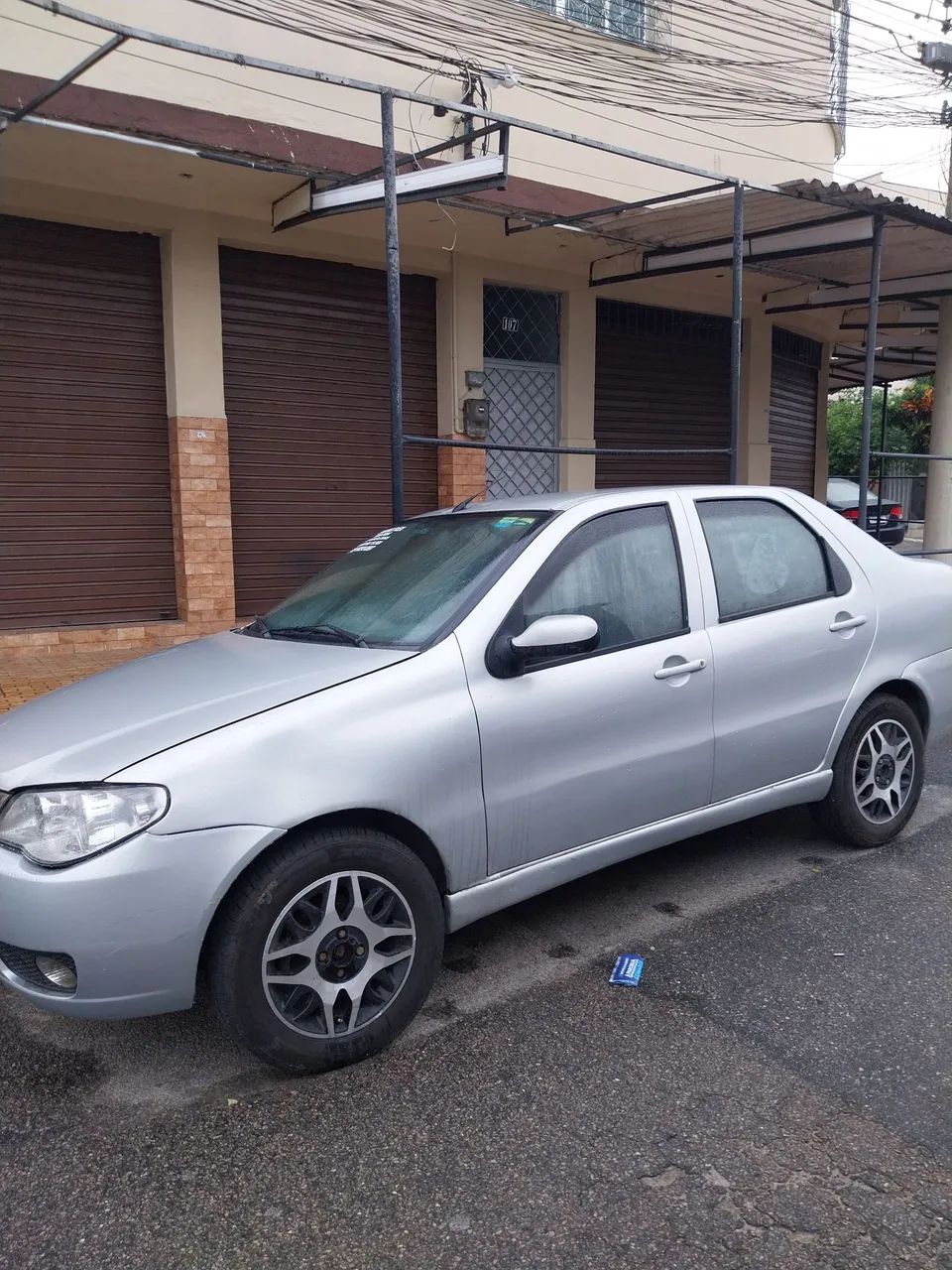Fiat Siena HLX 1.8 MPI Flex 8V 4P 2005