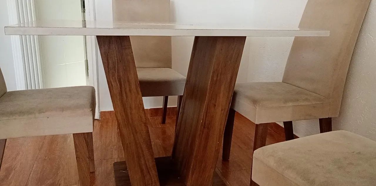Sofá retrátil de linho rack e mesa com 4 cadeiras  - Foto 4