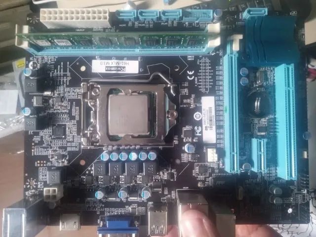 Placa mãeH61+ Corei3 2100+ 8 GbRam, sem espelho