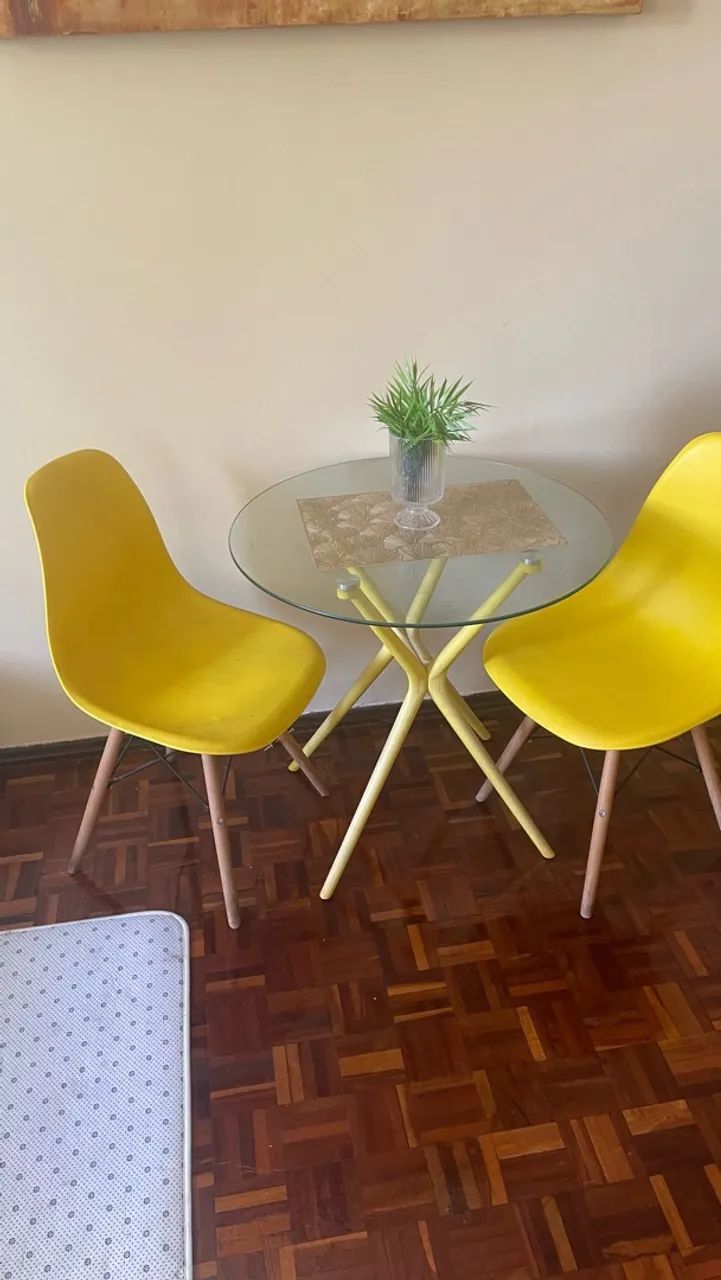 Mesa de Vidro com Cadeiras - Foto 2