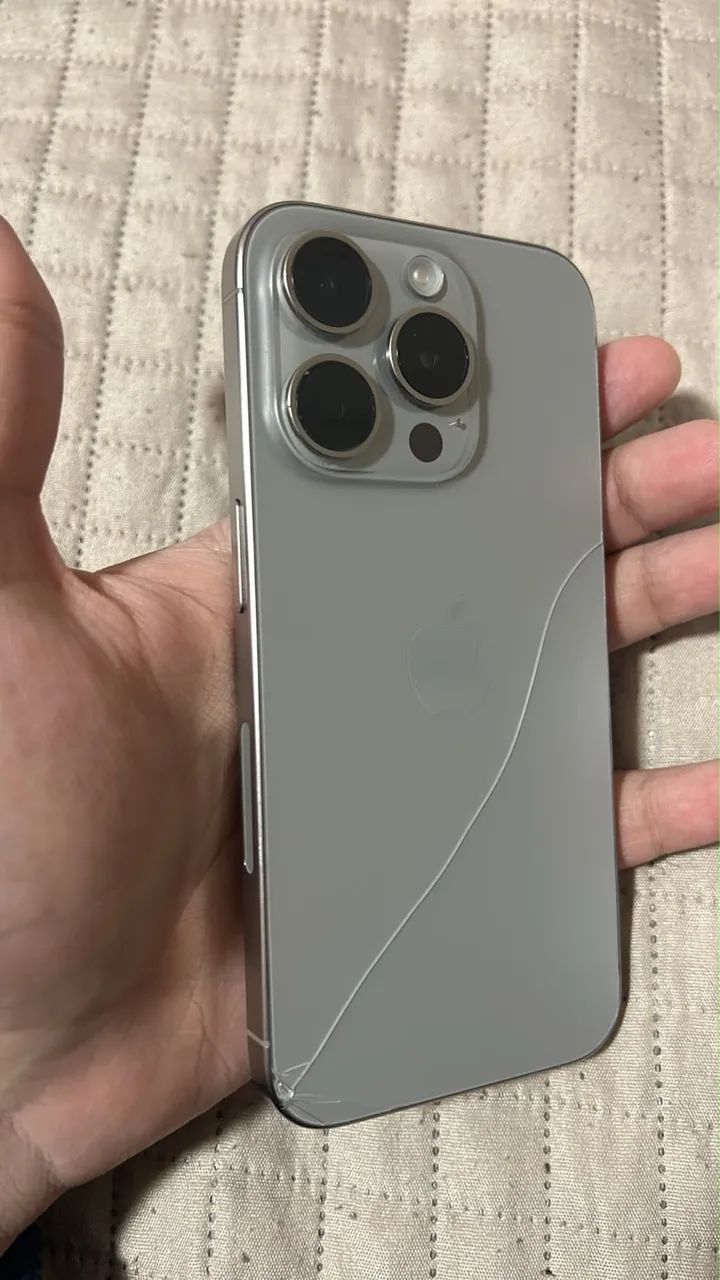 Vendo iPhone 15 pro 256gb  - Foto 4