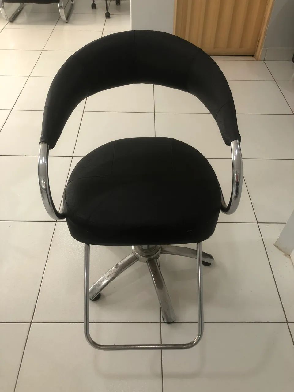 Conjunto de Lavatório, Cadeira de Cabeleireiro e Maca de salão de beleza - Foto 2