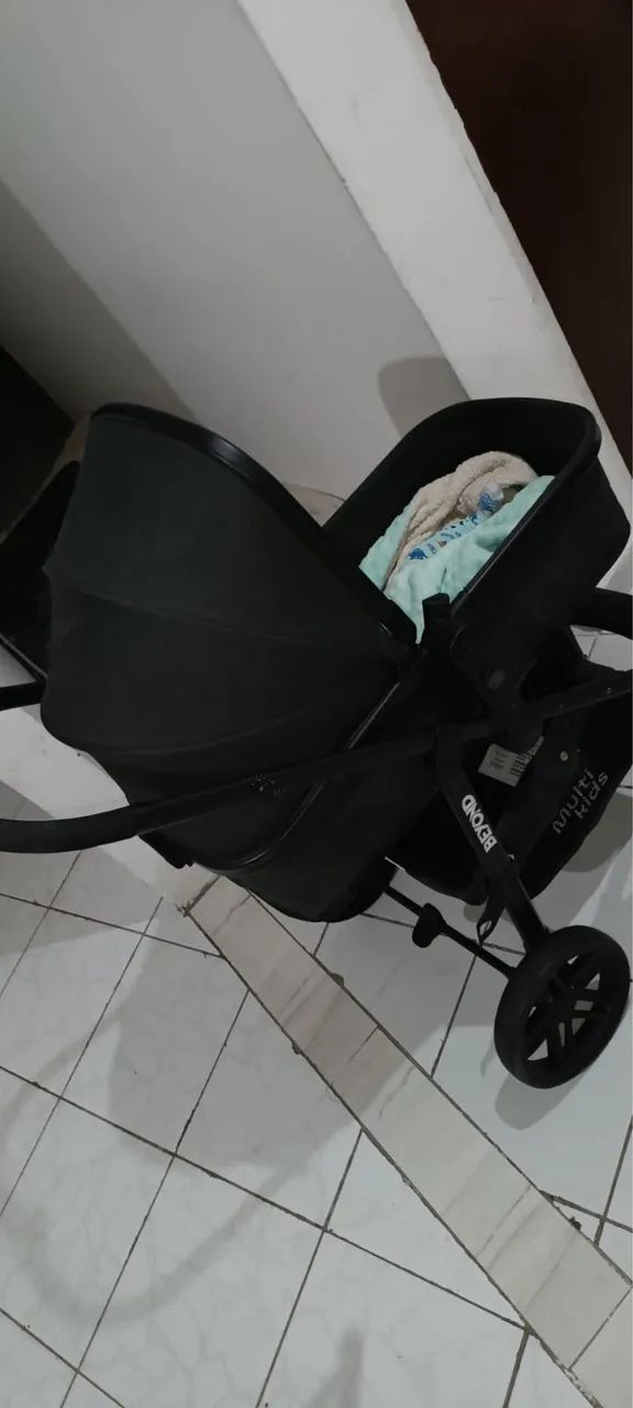 Carrinho de bebê americano 
