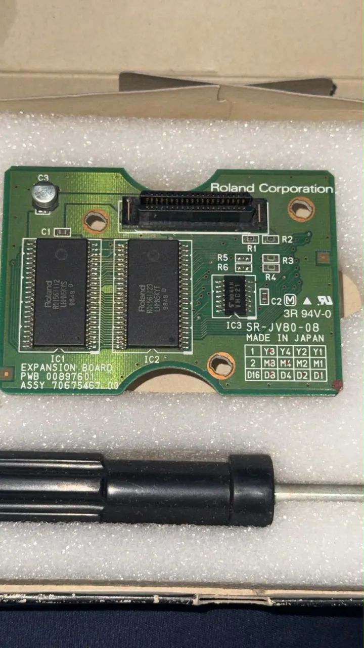 Placa  de expansão Roland SR-JV80-08 - Foto 3