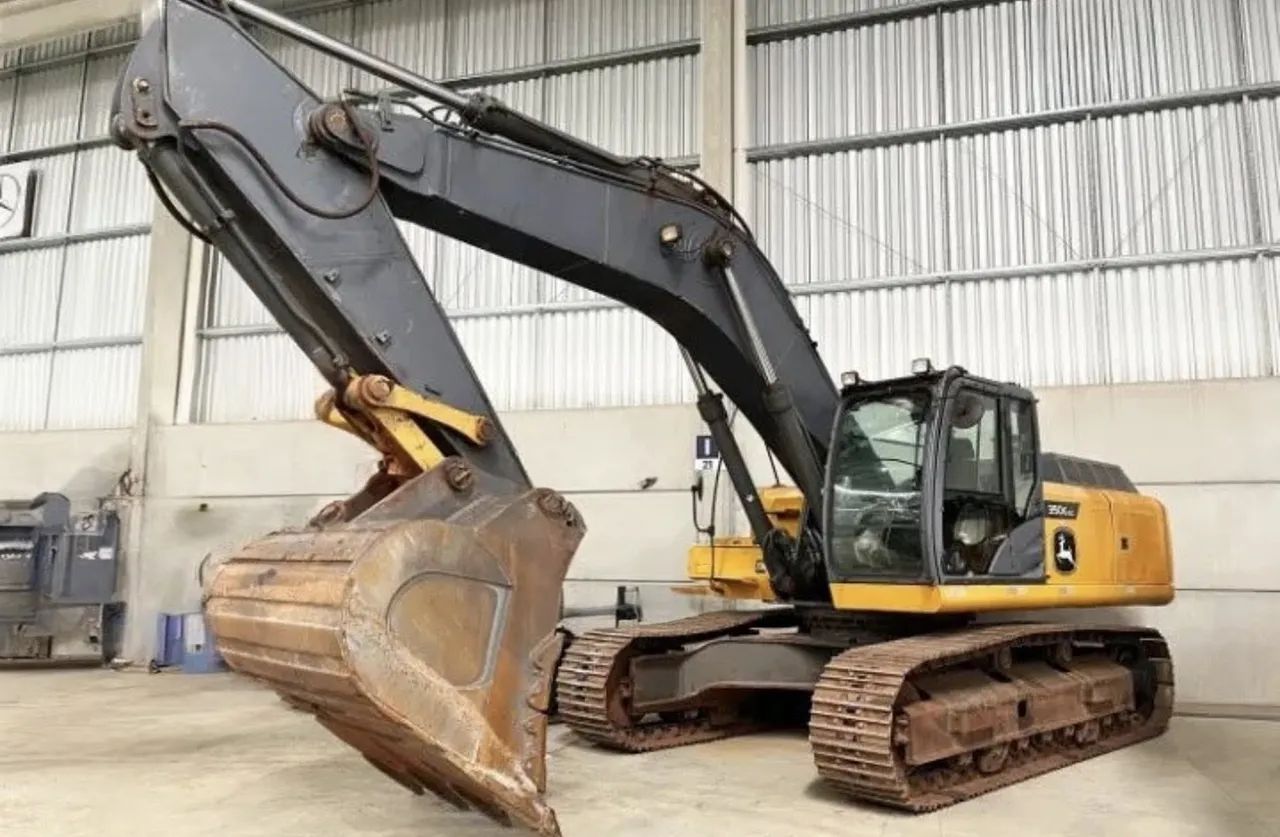 Escavadeira John Deere 350 LC ano 2019, com 2.470 horas, em SP - Foto 2