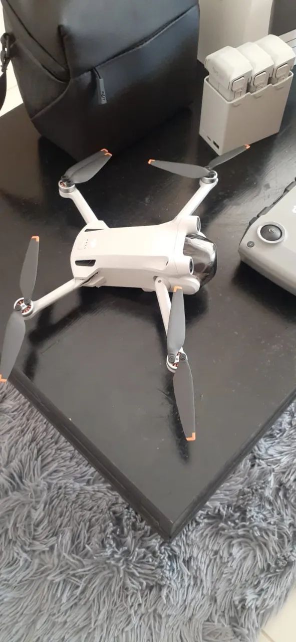 Drone DJI Mini 3 Pro c/ Combo Fly More