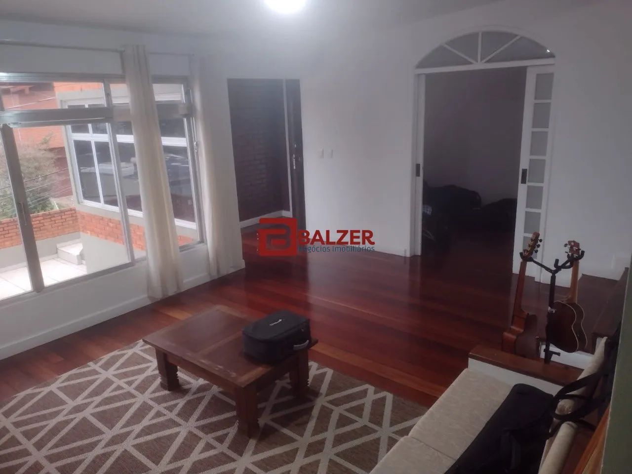 Casa com 5 dormitórios, piscina e espaço gourmet - Foto 4
