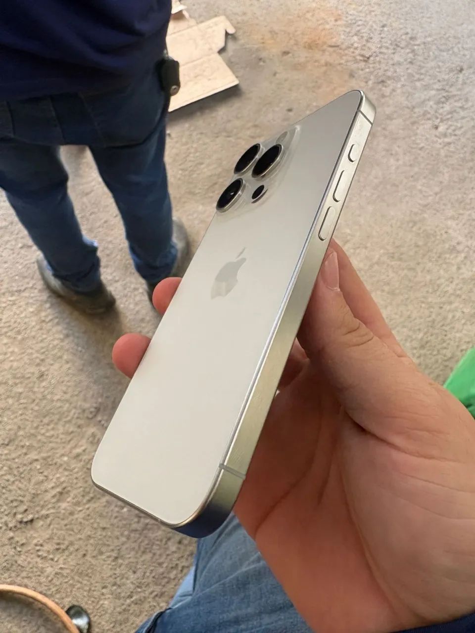 iPhone 15 pro - Foto 4