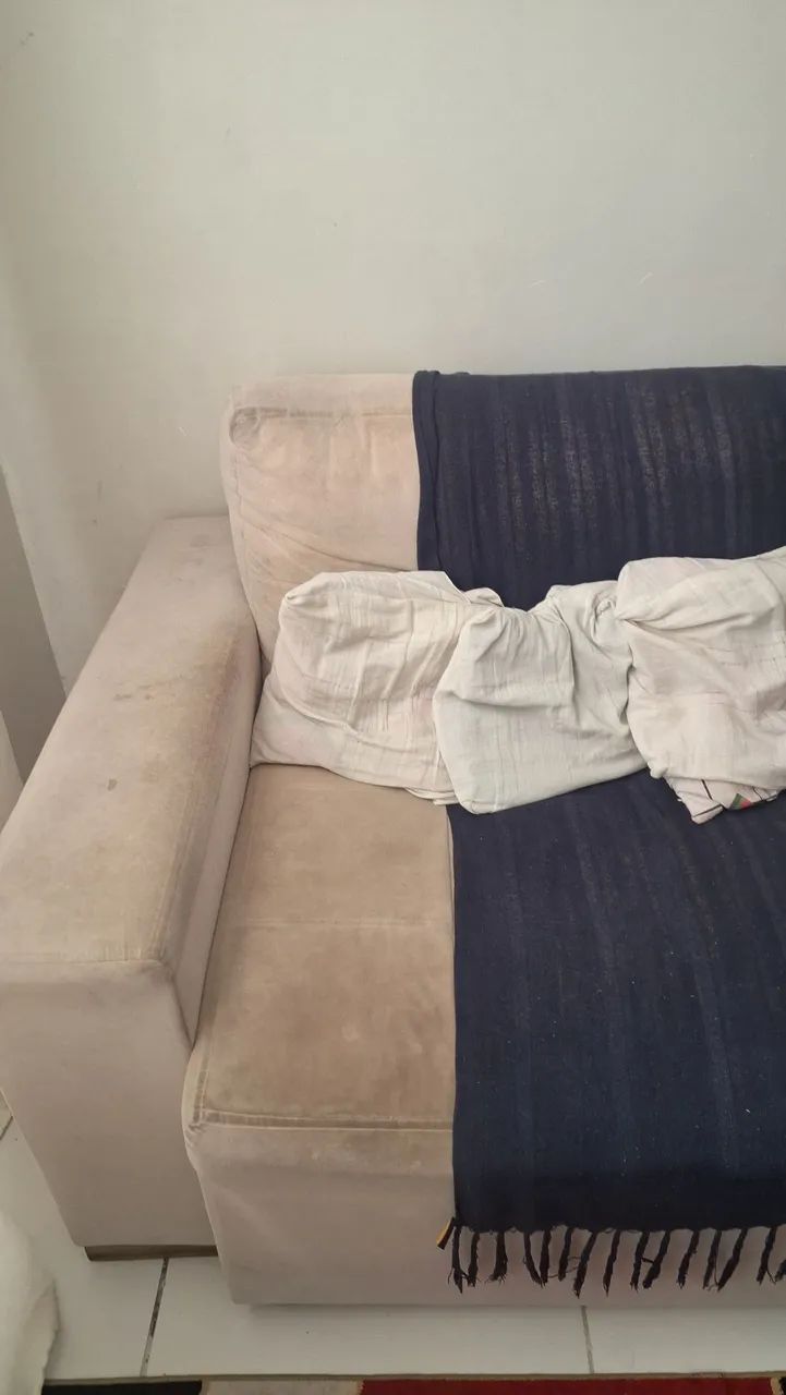 Vendo sofá 3 lugares - Foto 4