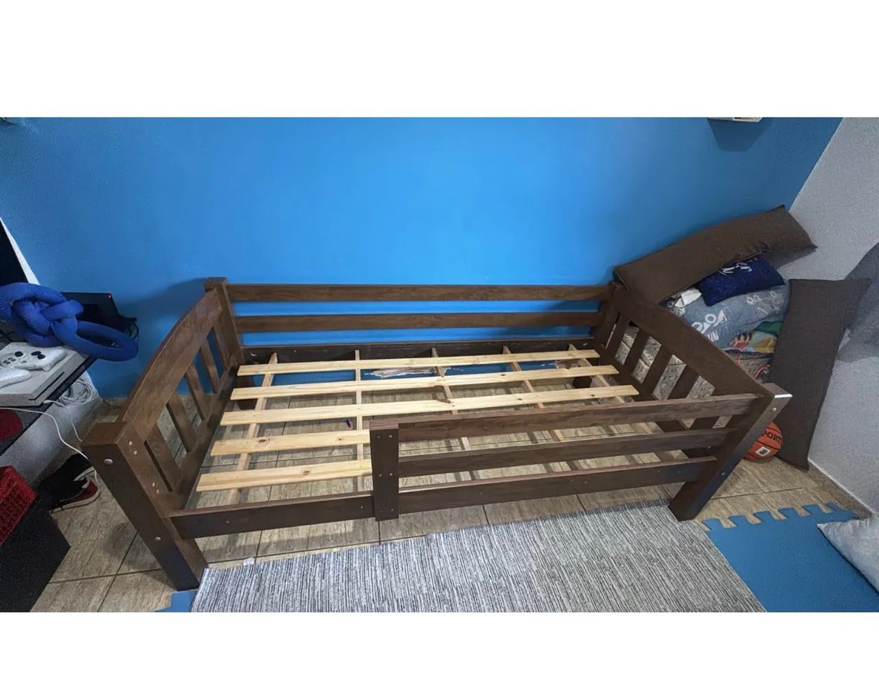 Cama de Solteiro com Colchão 