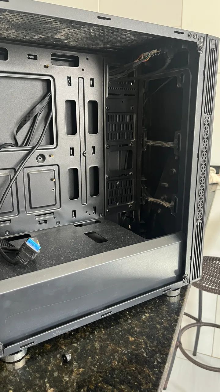 Gabinete pichau Komor LED RBG Lateral em vidro temperado - Foto 3