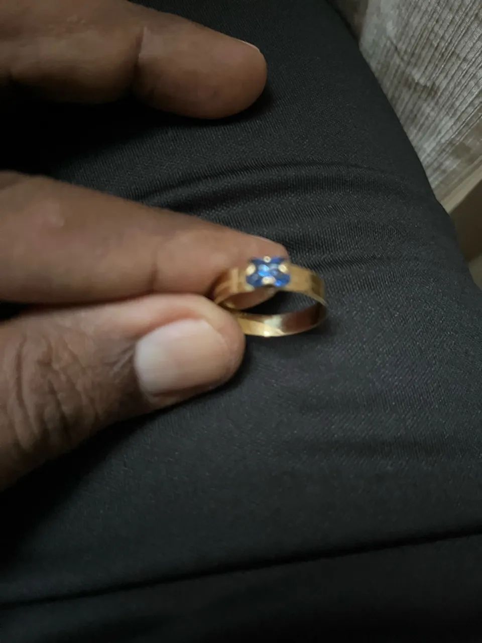 Vendo Anel ouro 18k com pedra Azul - Foto 5