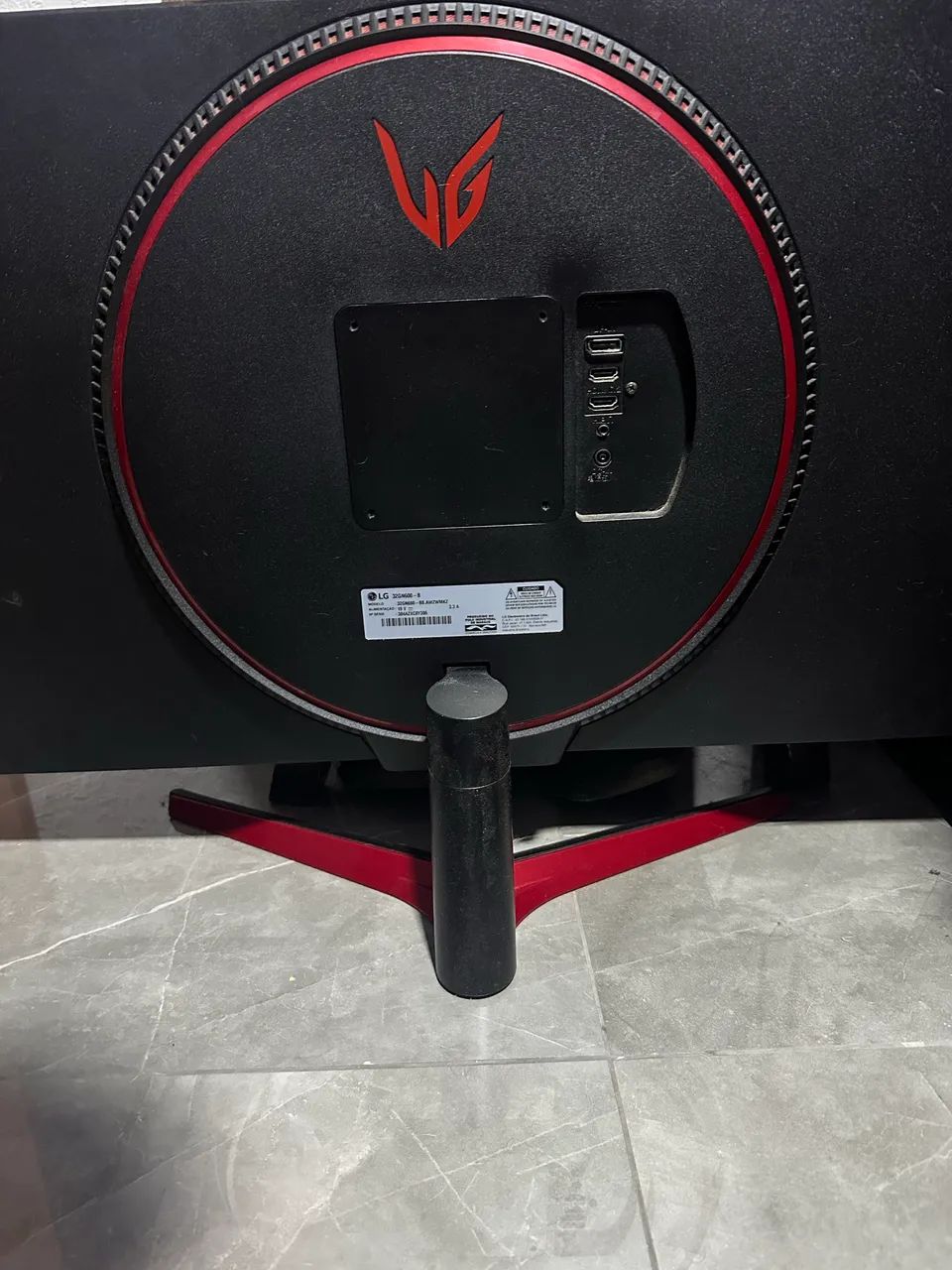 Monitor LG ultragear 32 - defeito