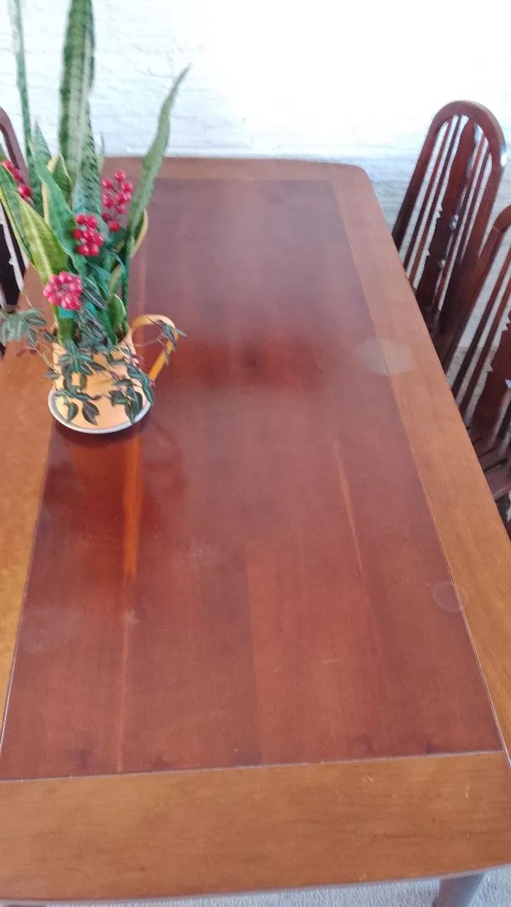 Vendo Antiguidade Mesa com cadeiras , Madeira. - Foto 3