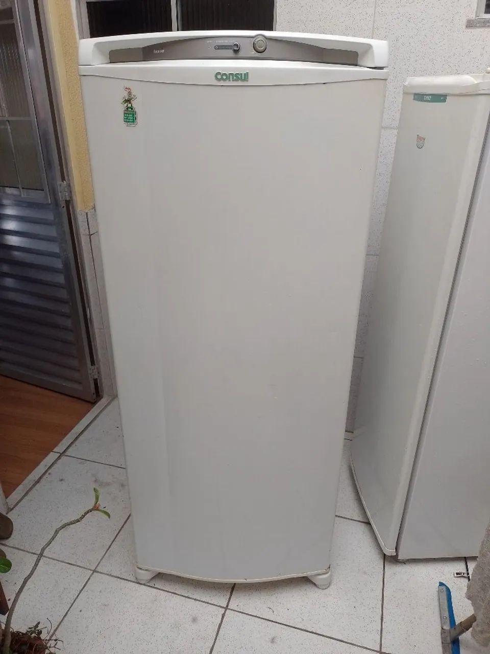 Freezer vertical Consul 260lt