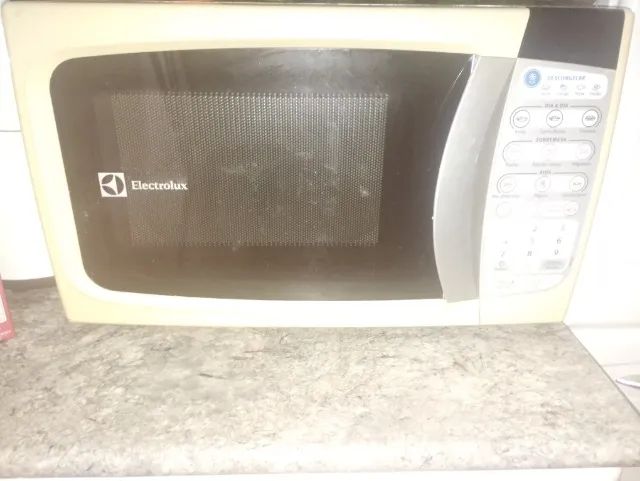 Micro-ondas Electrolux MTD30 (20L)