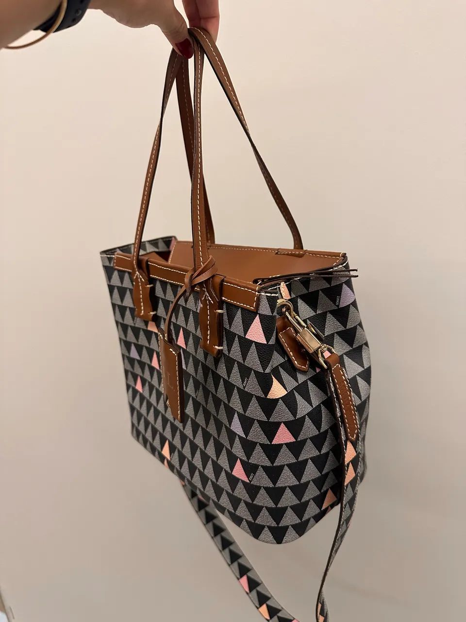 Bolsa Nina Triangle Schutz  - Foto 2