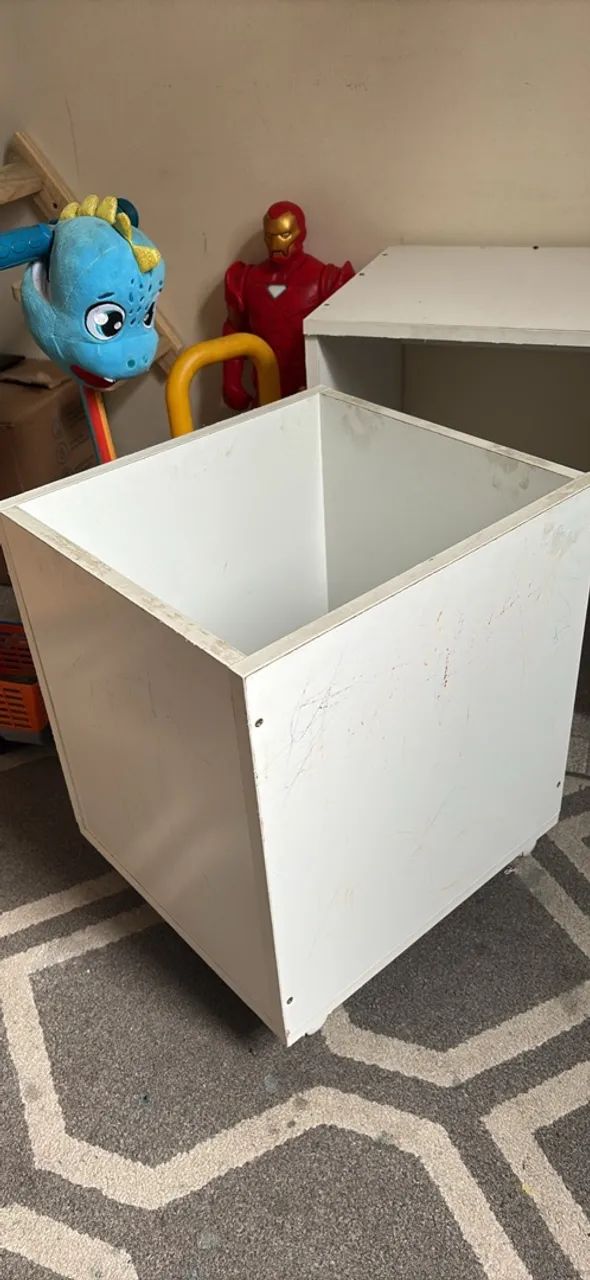 Mesa com 2 baús infantil  - Foto 2