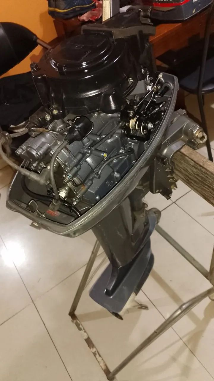 Motor de popa hiamaha 15 hp - Foto 3