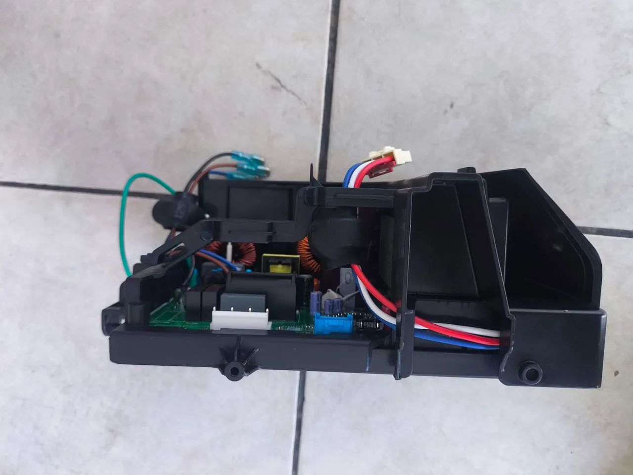 Placa Inverter TCL 9 e 12 T-Pro - Foto 3