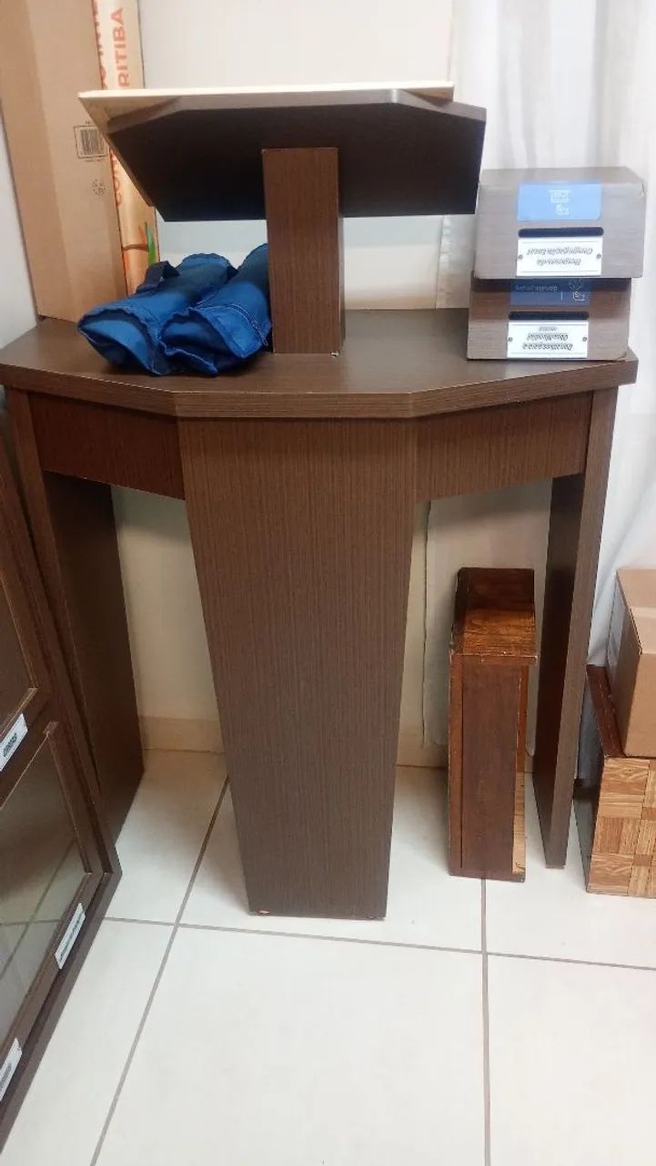 Pupito e Quadro de anúncios à venda