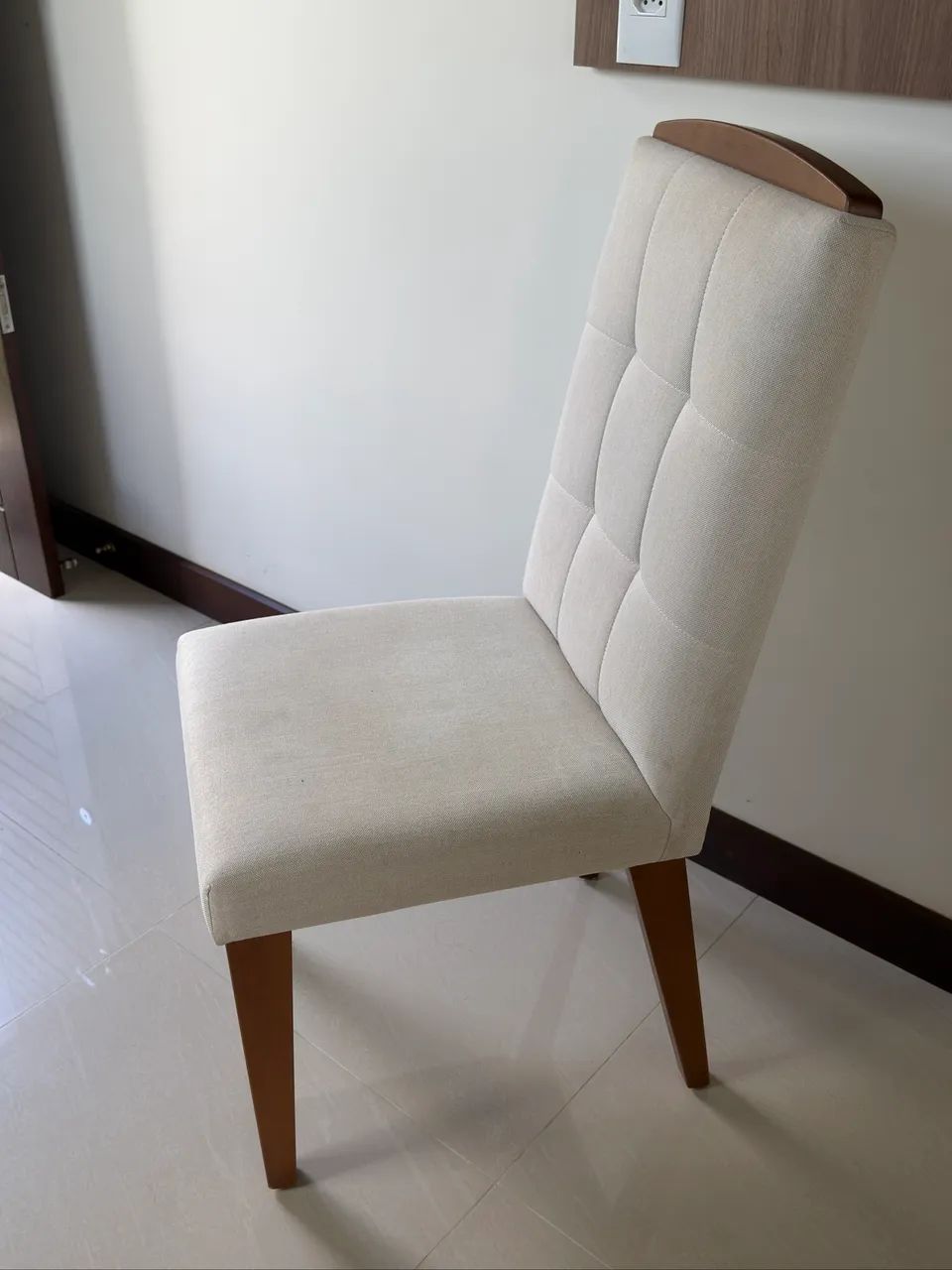 Conjunto com 4 Cadeiras Estofadas - Excelente Estado