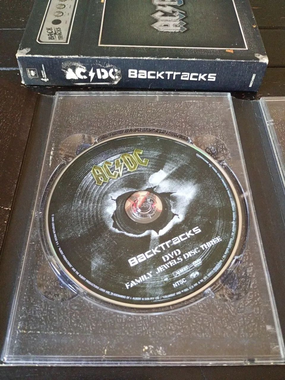 Boxset AC/DC Backtracks DVD Triplo - CDs, DVDs etc - Pedrinhas