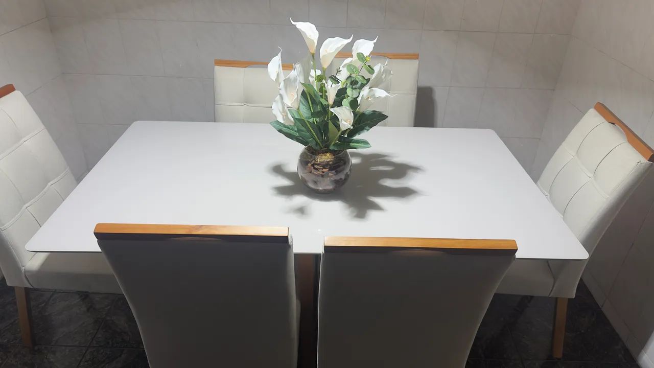 Mesa de Jantar com 6 cadeiras  - Foto 2