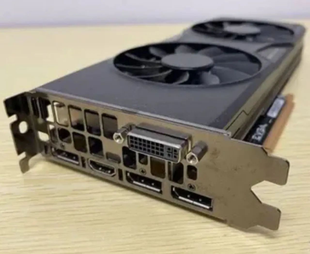 GTX 950 - Foto 3