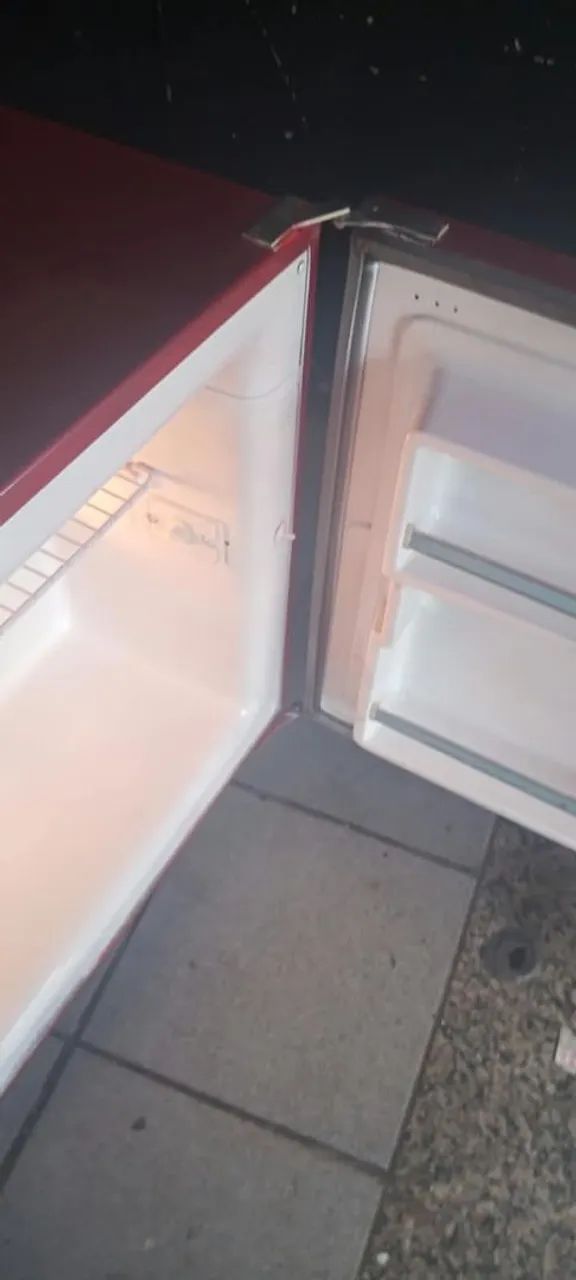 Frigobar ótimo estado funciona perfeitamente  - Foto 4