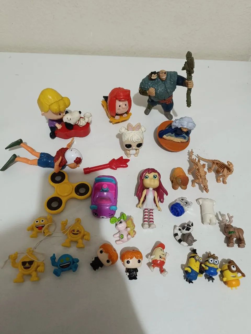 Lote brinquedos McDonald's e Kinder Ovo