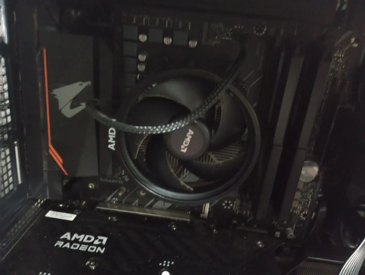 Ryzen 5 5500 Aorus B550 16gb