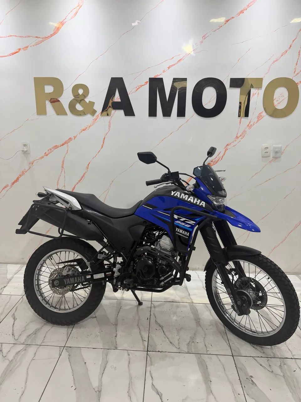 VENDO LANDER 250 KM 10981